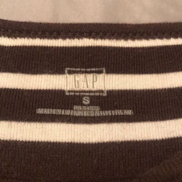 GAP Brown Stripe Button Accent Long Sleeve T - SM - Picture 5 of 6